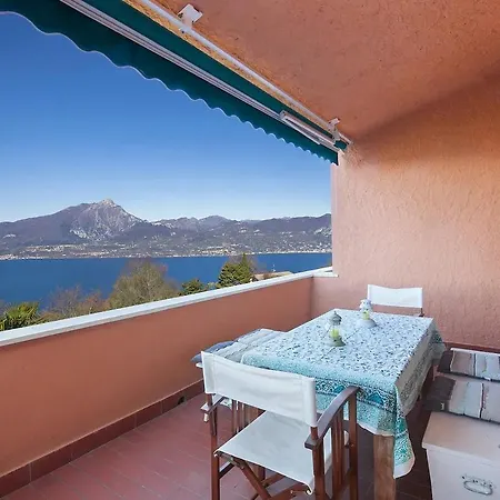 Lägenhet Panoramic Lago Di Garda Torri Del Benaco